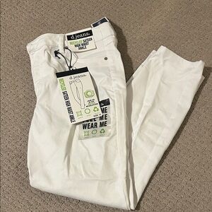 d. jeans White Sateen Ankle Pants